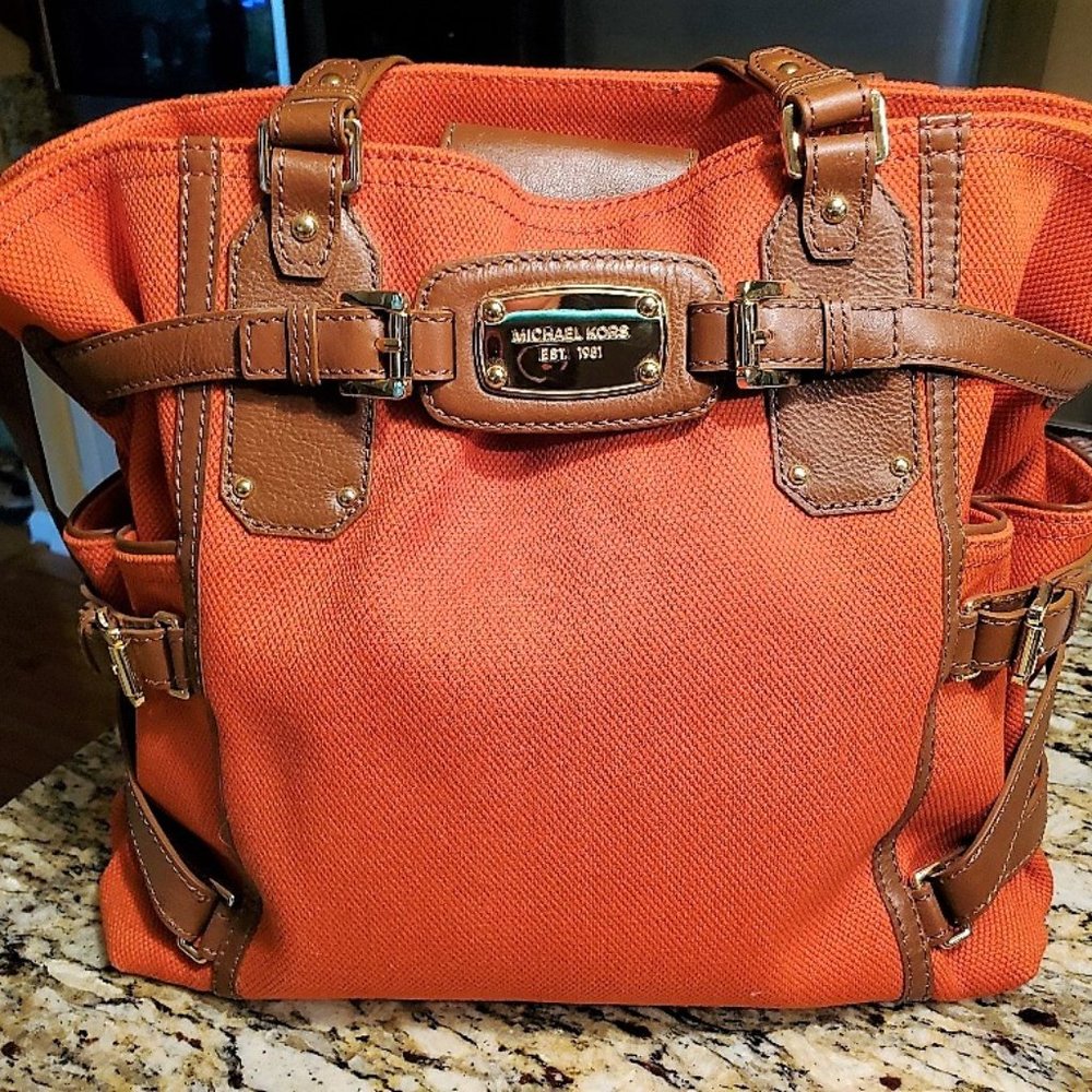 MICHAEL KORS GANSEVOORT CANVAS/LEATHER TOTE